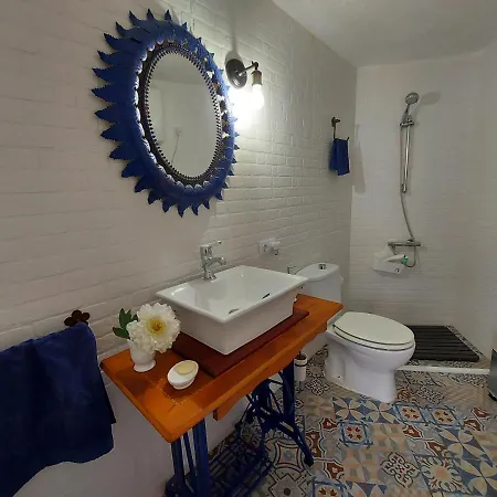 Casa Maestro Lelo - Acogedora Canaria Con Patios Y Jardines De Flores Vakantiehuis