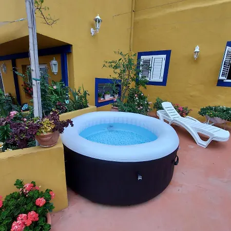 Casa Maestro Lelo – Acogedora Canaria Con Patios Y Jardines De Flores Сasa de vacaciones *