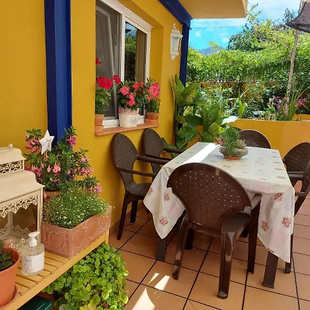Casa Maestro Lelo – Acogedora Canaria Con Patios Y Jardines De Flores Сasa de vacaciones